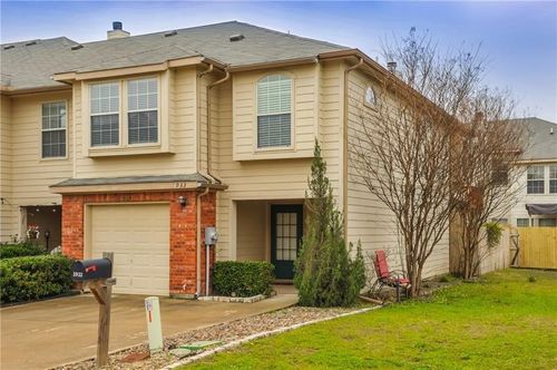 3933 Fernando Dr, Euless, TX, 76040-3448 | Card Image