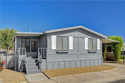 5318 Tupelo Ln, Las Vegas, NV, 89122-4020 | Card Image