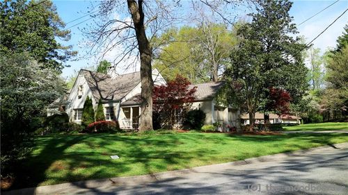 4840 Kendall Ct, Atlanta, GA, 30342-2776 | Card Image