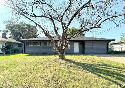 316 Lytle Place, Garden City, MI, 48135 | Card Image