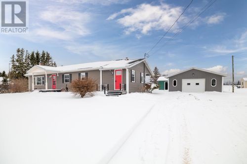 8022 St Peters Rd, Bristol, PE, C0A1S0 | Card Image