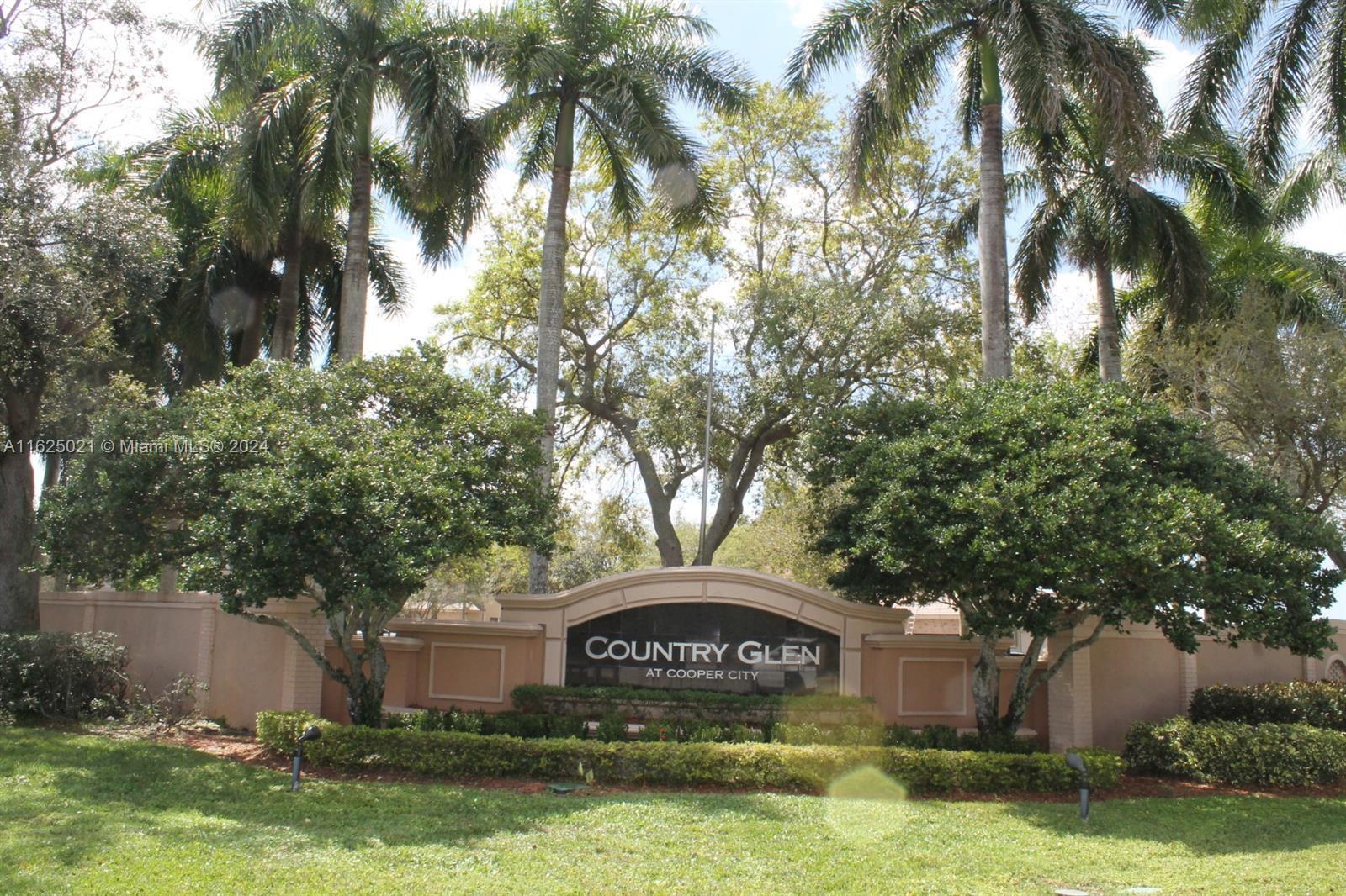 Waters Edge Way, Cooper City, FL 33330