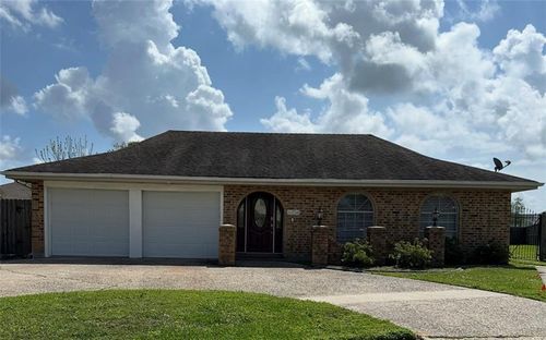 6934 Thor Ct, New Orleans, LA, 70126-3115 | Card Image