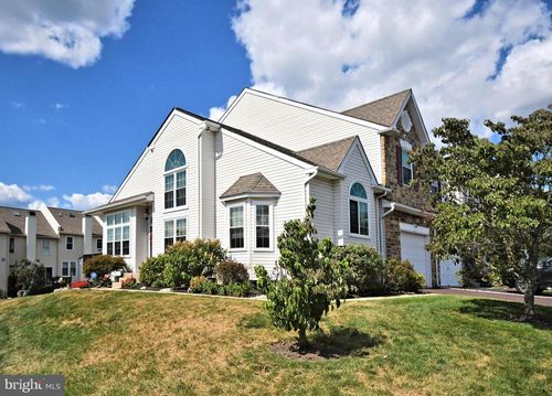 578 Harrington Ct, HARLEYSVILLE, PA, 19438-3701 | Card Image