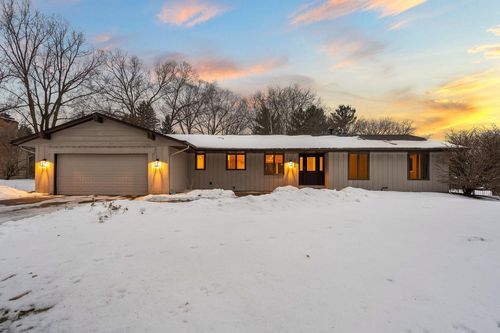 2525 Troy Lane N, Plymouth, MN, 55447 | Card Image