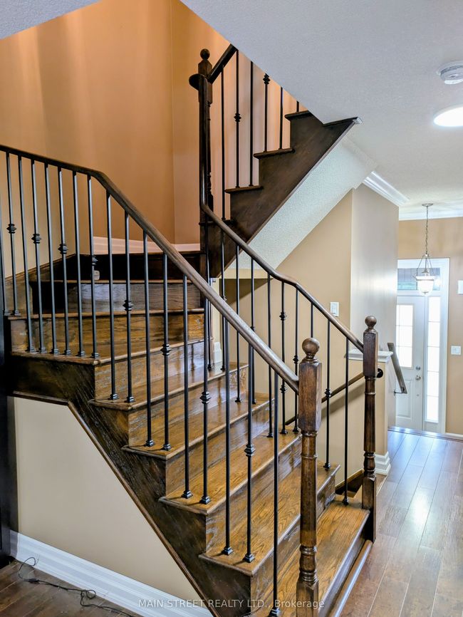 42 Bellchase Trail, House attached with 4 bedrooms, 4 bathrooms and 3 parking in Brampton ON | Image 15