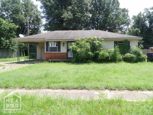 404 Kay St, Blytheville, AR, 72315-3727 | Card Image