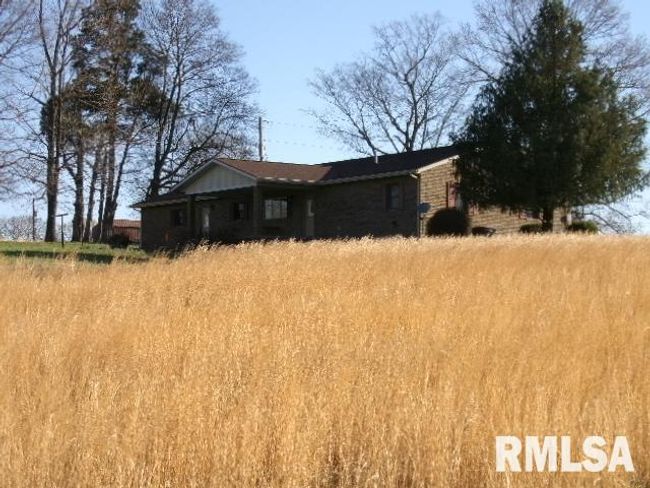 2225 Route 34, House other with 4 bedrooms, 2 bathrooms and null parking in Rosiclare IL | Image 63