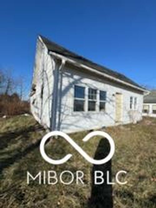 11960 S 600 W, Fairmount, IN, 46928-9321 | Card Image