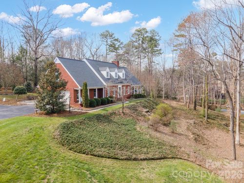 4125 Hideaway Ct Ne, Hickory, NC, 28601-8787 | Card Image