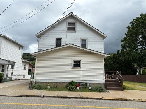 320 Main St, New Kensington, PA, 15068 | Card Image
