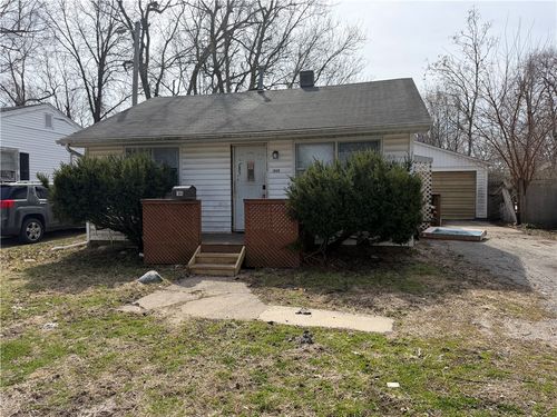 1845 W Waggoner St, Decatur, IL, 62526-3659 | Card Image