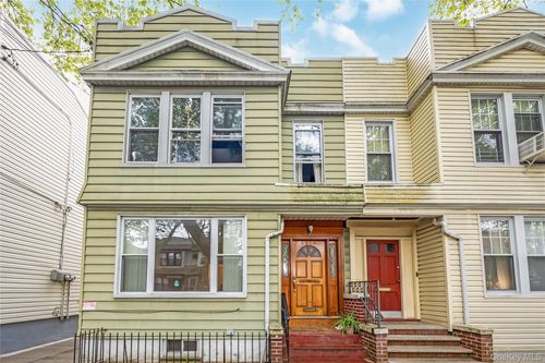 7812 79th St, Glendale, NY, 11385-7436 | Card Image