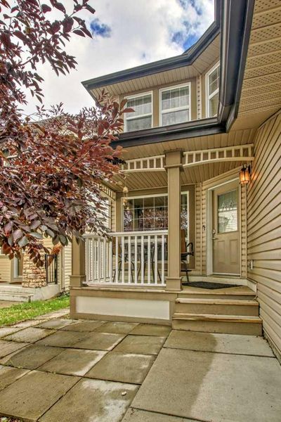 104 Panamount Manor Nw, House detached with 4 bedrooms, 2 bathrooms and 4 parking in Calgary AB | Image 2