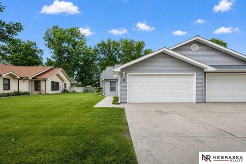 501 Lamont Cir, Lincoln, NE, 68528 | Card Image