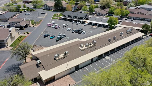 Bird's eye view featuring a residential view | Image 9