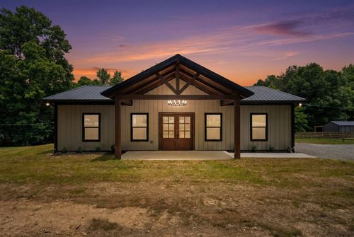 701 Oak Grove Rd, Goodspring, TN, 38460-5303 | Card Image