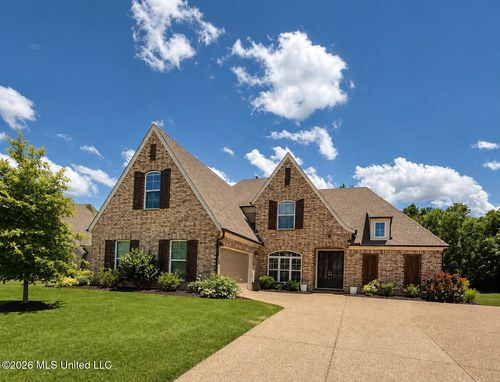 7337 Hawks Crossing Dr E, Olive Branch, MS, 38654-2076 | Card Image
