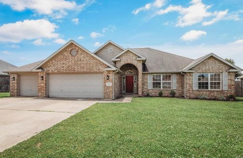 6010 Overland Dr, Siloam Springs, AR, 72761-7646 | Card Image