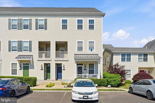 121 Hagen Dr, BENSALEM, PA, 19020-8708 | Card Image