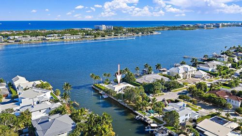 2204 Notre Dame Dr, Lake Worth Beach, FL, 33460-6355 | Card Image