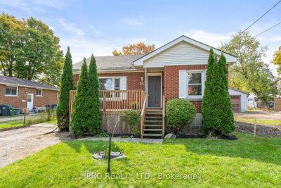 15 Lawrence Ave, Home with 2 bedrooms, 2 bathrooms and 2 parking in Guelph ON | Image 1