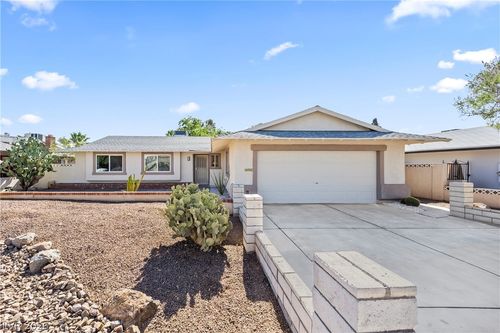 4398 Greenhill Dr, Las Vegas, NV, 89121-6254 | Card Image