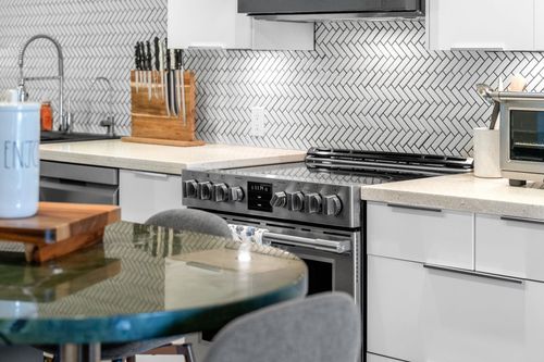 203-1066 W 13th Ave, Vancouver, BC, V6H1N2 | Card Image