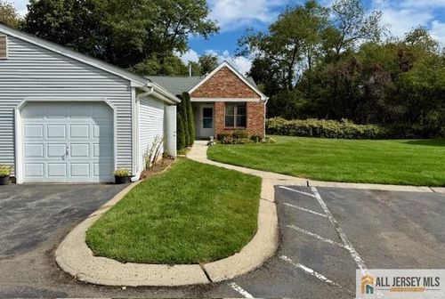 41-41 Wycoff Way E, East Brunswick, NJ, 08816-5628 | Card Image