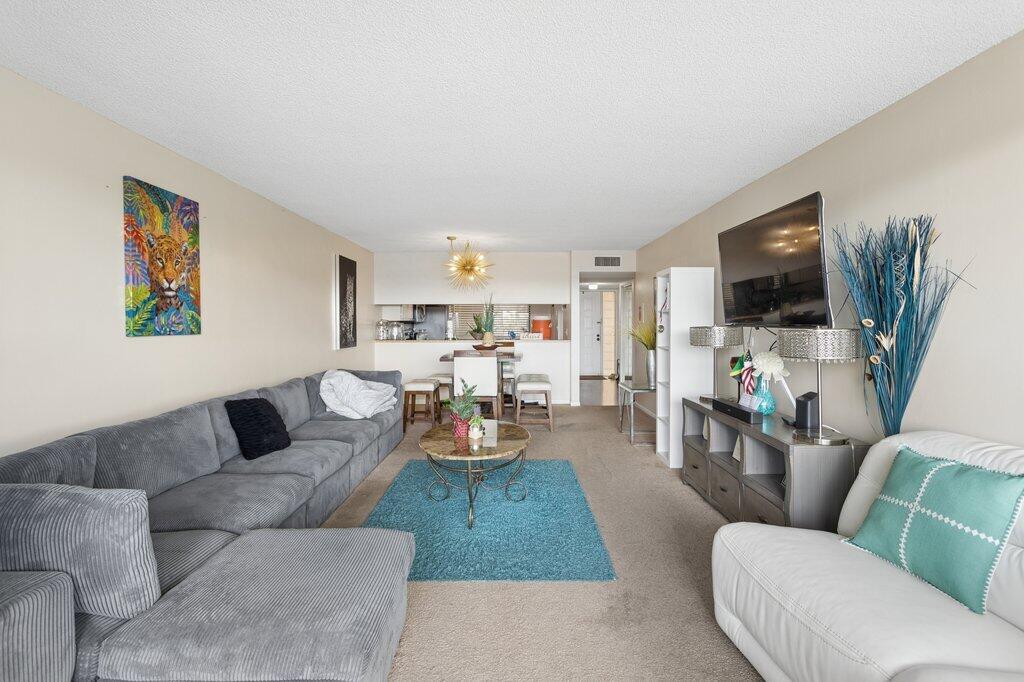 Residential in North Lauderdale 2