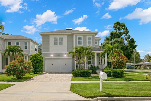 219 Washington Ave, Oldsmar, FL, 34677-3744 | Card Image