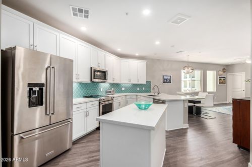 258-2511 W Queen Creek Rd, Chandler, AZ, 85248-0140 | Card Image