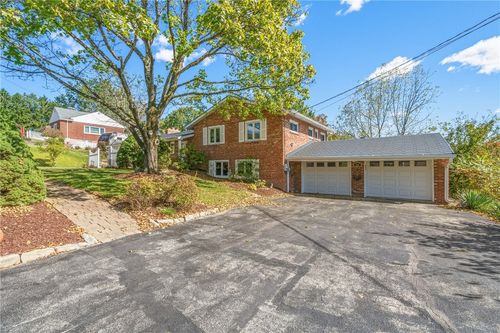 305 Banbury Ln, Harrison Twp, PA, 15065 | Card Image