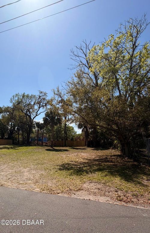 388 Jefferson St, Daytona Beach, FL, 32114-3081 | Card Image