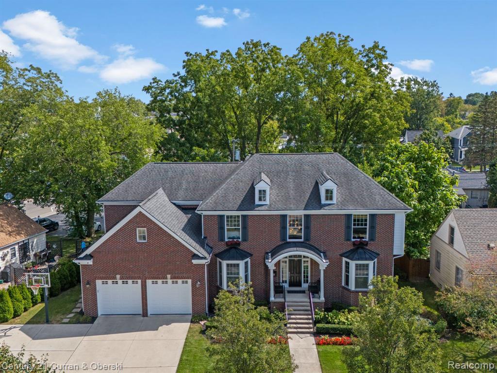Harvey St, Plymouth, MI 48170