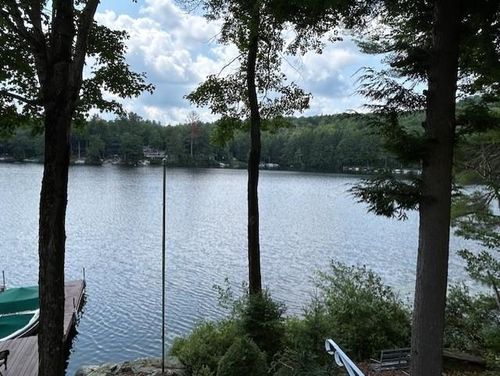 442 Jobs Creek Rd, Sunapee, NH, 03782-3110 | Card Image