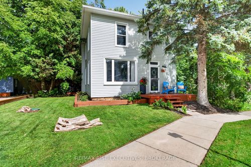 171 Jonas St, Lyndhurst, ON, K0E1N0 | Card Image