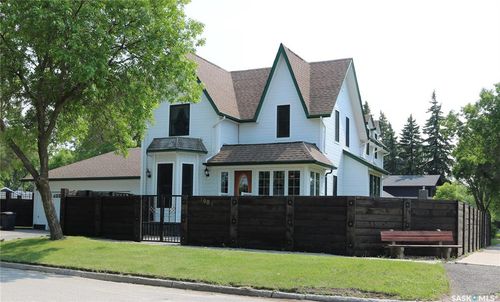 1001 Mark Ave, Moosomin, SK, S0G3N0 | Card Image