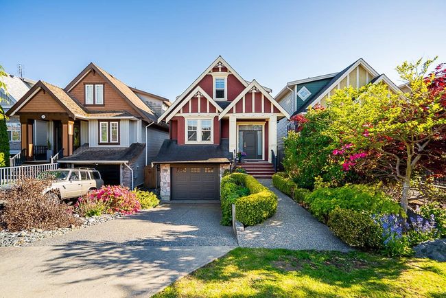 15454 Goggs Avenue, House other with 4 bedrooms, 3 bathrooms and 2 parking in White Rock BC | Image 1