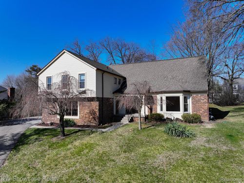 4238 Still Meadow Ln, West Bloomfield, MI, 48323-2844 | Card Image