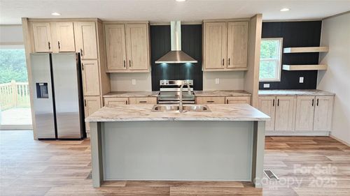 5989 Kaylas Ridge Rd, Connelly Springs, NC, 28612-7134 | Card Image