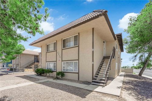 5325 Redberry St, Las Vegas, NV, 89108-4021 | Card Image