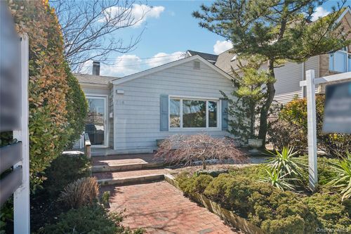 714 E Park Ave, Long Beach, NY, 11561-2605 | Card Image