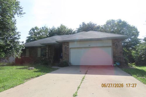 207 N Gregg Rd, Nixa, MO, 65714-9033 | Card Image