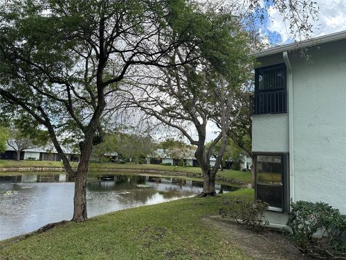 29102-4001 Carambola Cir N, Coconut Creek, FL, 33066-2451 | Card Image