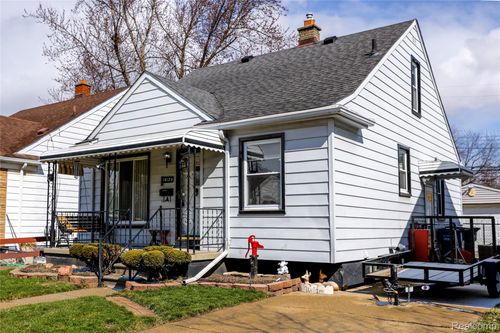 1812 Hanford Ave, Lincoln Park, MI, 48146-1323 | Card Image