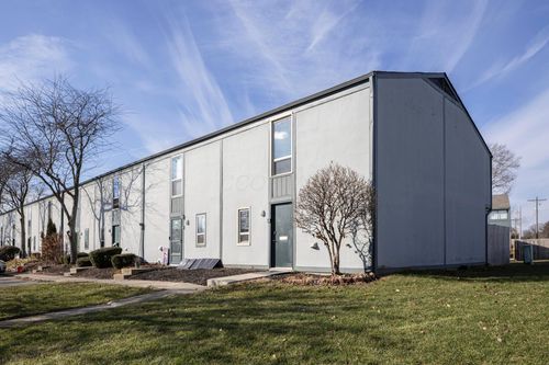 apt-h-1030 Galliton Ct, Columbus, OH, 43220-3561 | Card Image