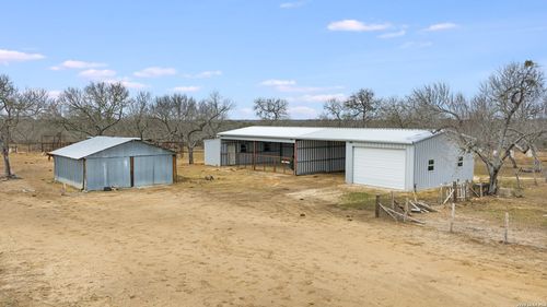 228 County Road 454, Stockdale, TX, 78160 | Card Image