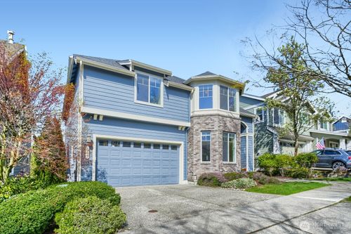 2972 Ne Marquette Way, Issaquah, WA, 98029-3632 | Card Image