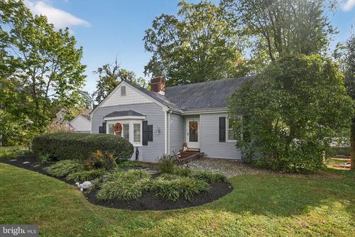 927 Sherman Ave, HUNTINGDON VALLEY, PA, 19006-8722 | Card Image